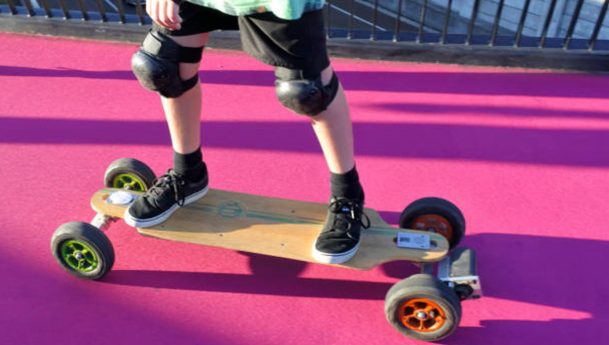 Electric skateboard motor